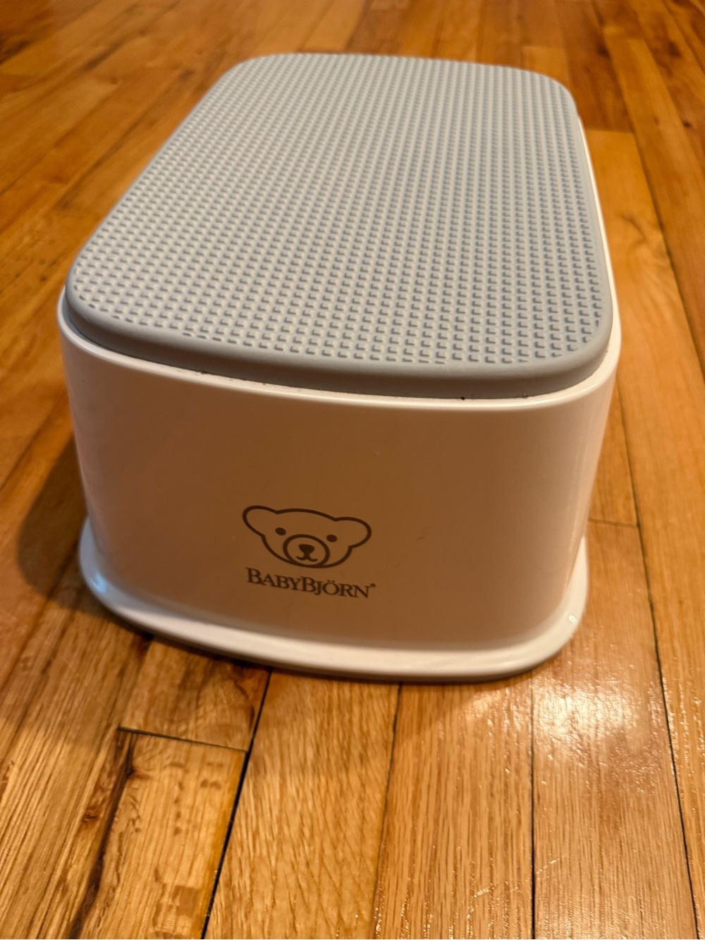 Bjorn Borg White Step Stool with Light Gray Top